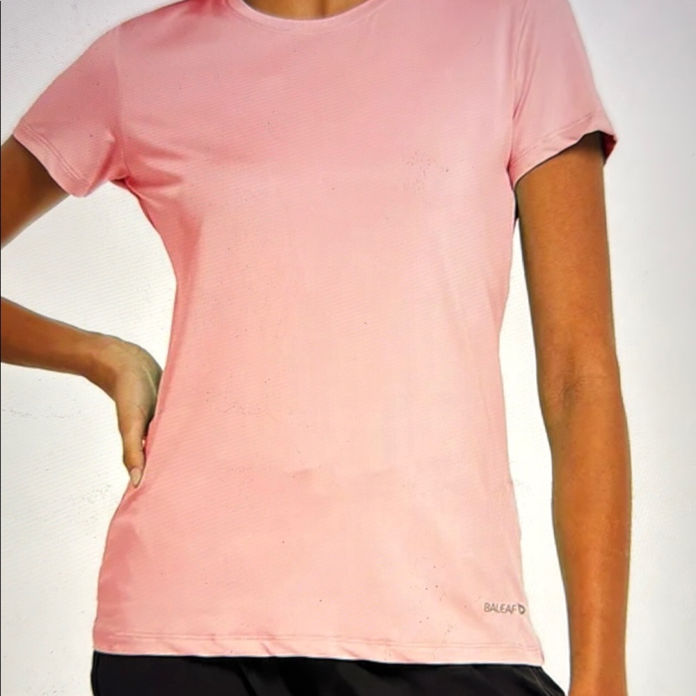 Baleaf Women's Pink short sleeve T-Shirt lightweight pre owned size small